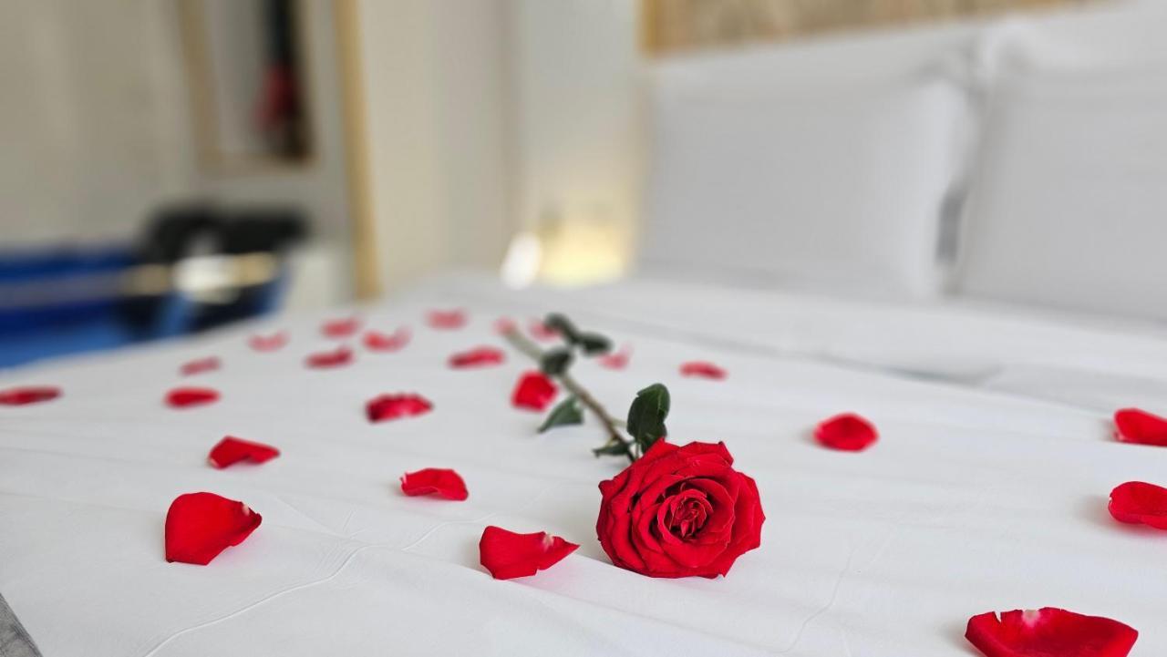Colt De Rai Resita Bed & Breakfast Екстериор снимка